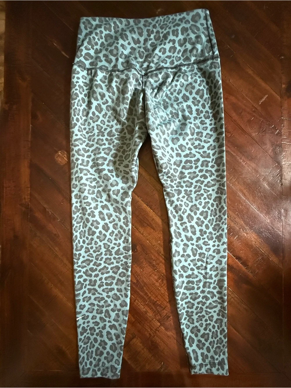 Nike Dri-FIT Blue Leopard Print High Rise Leggings Women’s Small